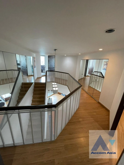  1  3 br Condominium For Sale in Sukhumvit ,Bangkok BTS Ekkamai at Tai Ping Tower AA32703