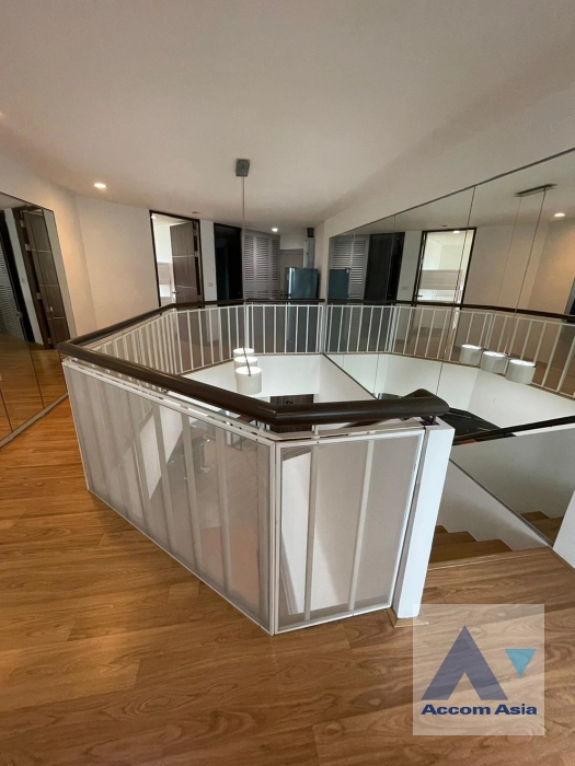 8  3 br Condominium For Sale in Sukhumvit ,Bangkok BTS Ekkamai at Tai Ping Tower AA32703