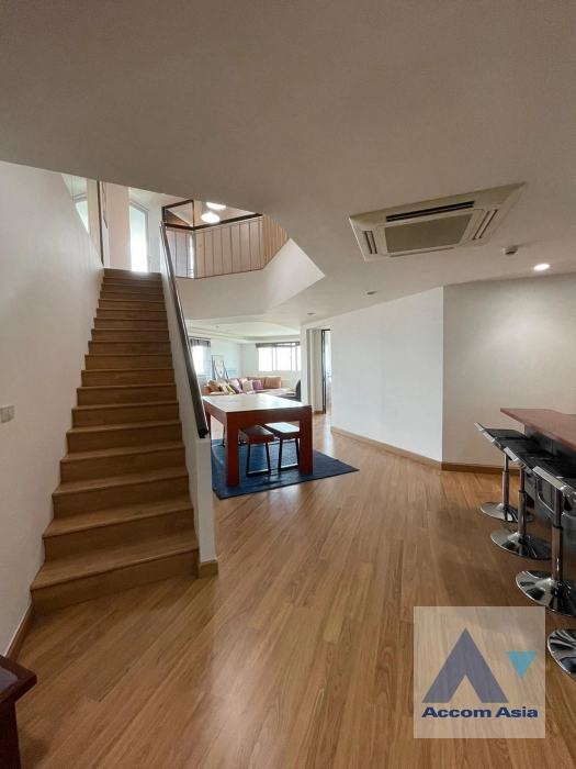 unitDuplex Condo |  3 Bedrooms  Condominium For Sale in Sukhumvit, Bangkok  near BTS Ekkamai (AA32703)
