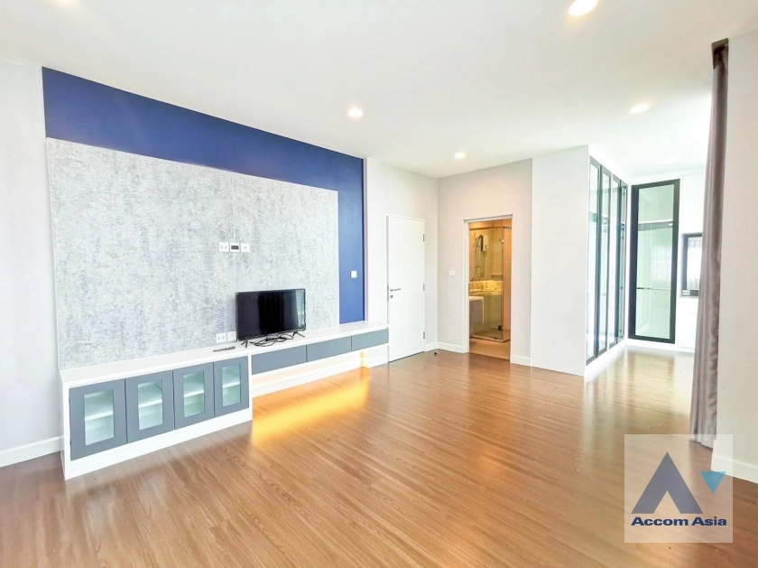 7  4 br House for rent and sale in Pattanakarn ,Bangkok ARL Hua Mak at Setthasiri Pattanakarn AA32706