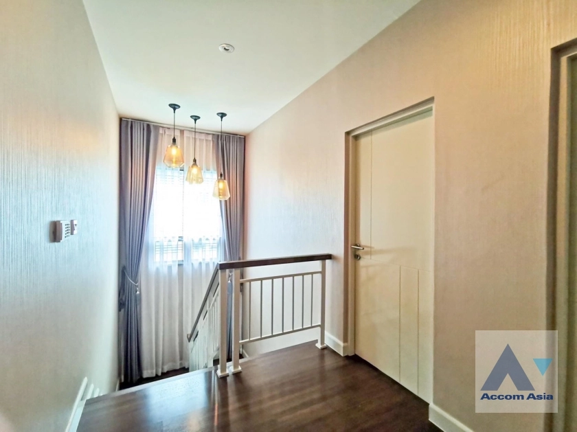 5  4 br House for rent and sale in Pattanakarn ,Bangkok ARL Hua Mak at Setthasiri Pattanakarn AA32706