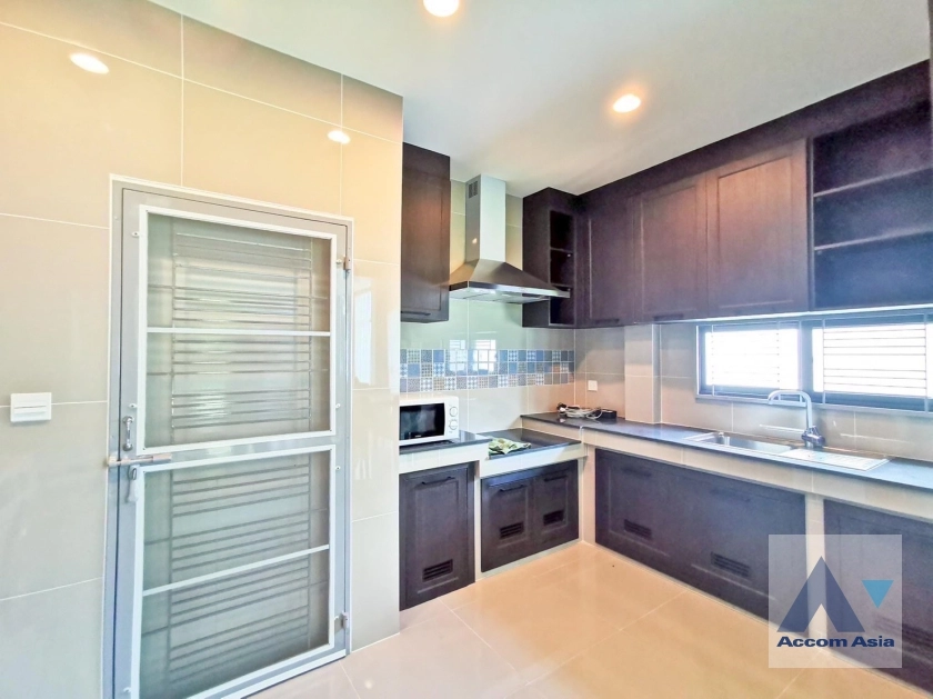 9  4 br House for rent and sale in Pattanakarn ,Bangkok ARL Hua Mak at Setthasiri Pattanakarn AA32706