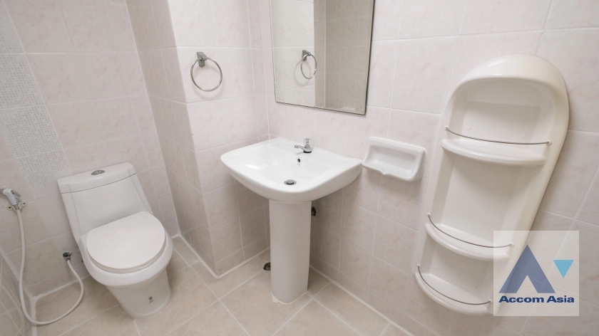 8  3 br Apartment For Rent in Sukhumvit ,Bangkok BTS Phrom Phong at Fully furnished Apartment near Samitivej Hospital 550m AA32710