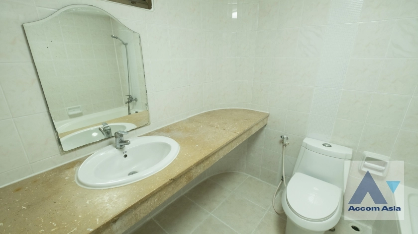 11  3 br Apartment For Rent in Sukhumvit ,Bangkok BTS Phrom Phong at Fully furnished Apartment near Samitivej Hospital 550m AA32710