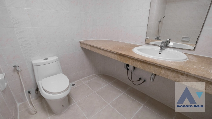 18  3 br Apartment For Rent in Sukhumvit ,Bangkok BTS Phrom Phong at Fully furnished Apartment near Samitivej Hospital 550m AA32710