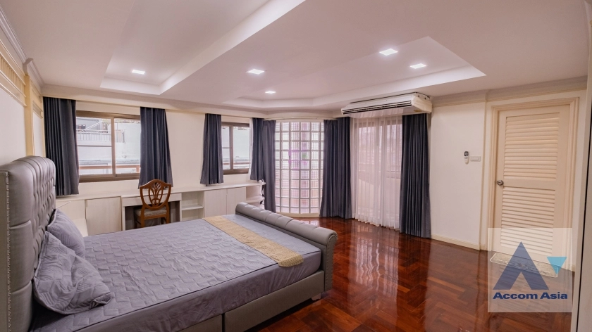 20  3 br Apartment For Rent in Sukhumvit ,Bangkok BTS Phrom Phong at Fully furnished Apartment near Samitivej Hospital 550m AA32710