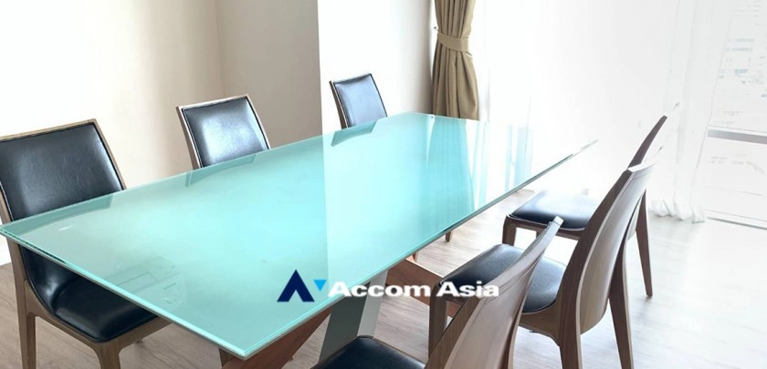 4  4 br Condominium For Rent in Ploenchit ,Bangkok BTS Sala Daeng - MRT Sam Yan at Chamchuri Square Residence AA32719