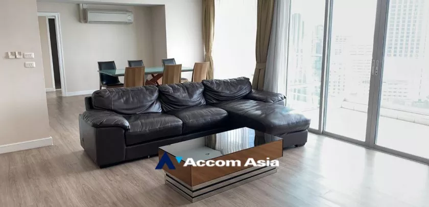  2  4 br Condominium For Rent in Ploenchit ,Bangkok MRT Sam Yan at Chamchuri Square Residence AA32719