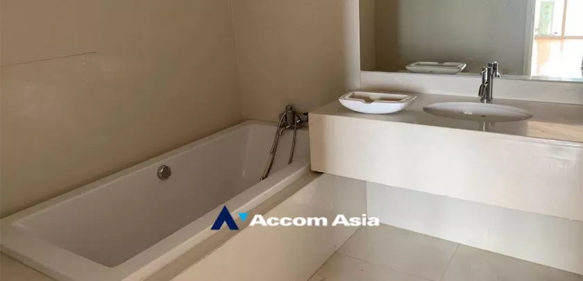 6  3 br Condominium For Rent in Ploenchit ,Bangkok BTS Sala Daeng - MRT Sam Yan at Chamchuri Square Residence AA32720