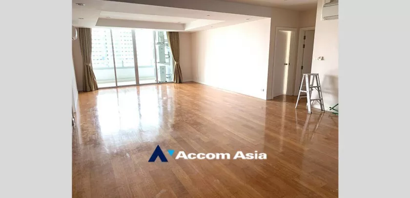 Chamchuri Square Residence Condominium  3 Bedroom for Rent MRT Sam Yan in Ploenchit Bangkok