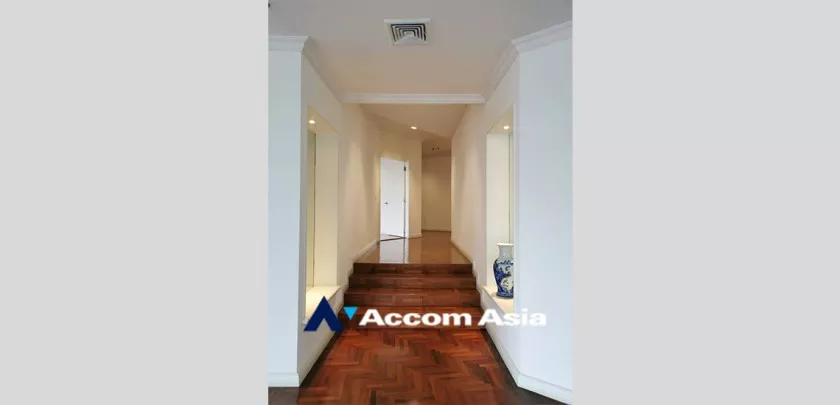 8  4 br Apartment For Rent in Sathorn ,Bangkok BTS Chong Nonsi at The Contemporary Living AA32721