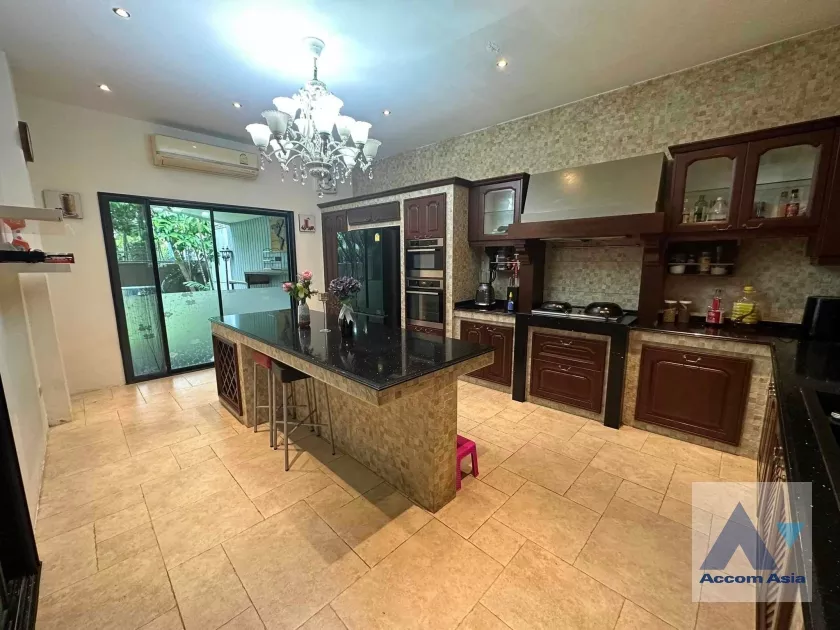 8  4 br House for rent and sale in Ratchadaphisek ,Bangkok ARL Hua Mak at House AA32731