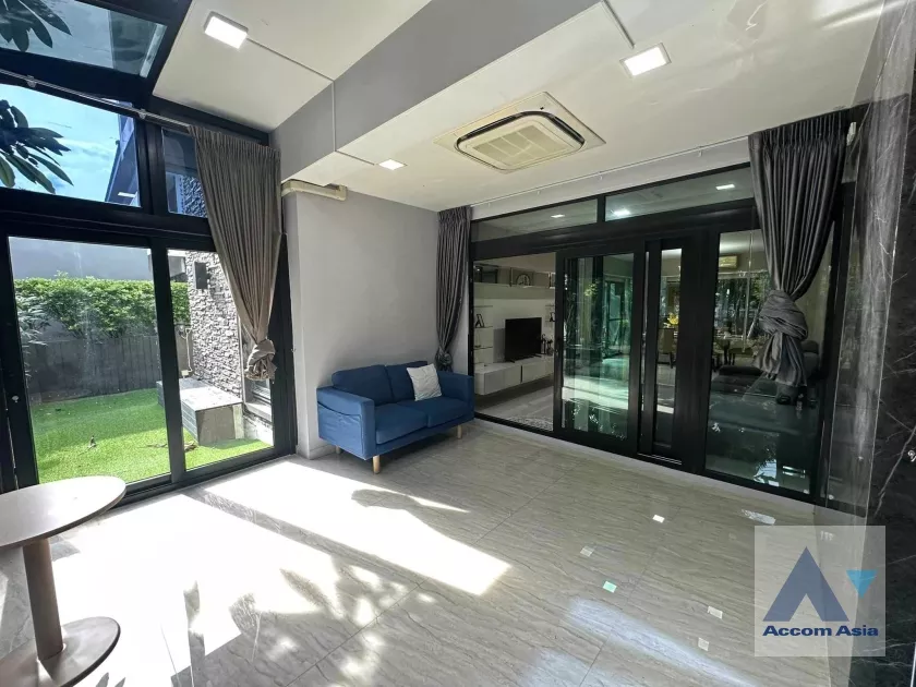 7  4 br House for rent and sale in Ratchadaphisek ,Bangkok ARL Hua Mak at House AA32731