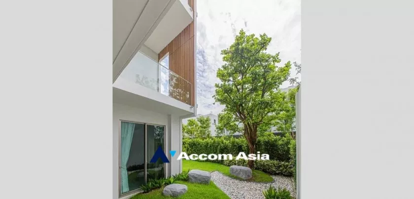  3 Bedrooms  House For Rent & Sale in Latkrabang, Bangkok  near ARL Ban Thap Chang (AA32732)