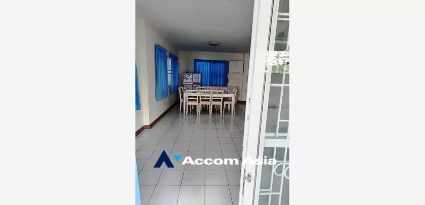 Home Office |  3 Bedrooms  House For Rent in Sukhumvit, Bangkok  near BTS Phrom Phong (AA32735)