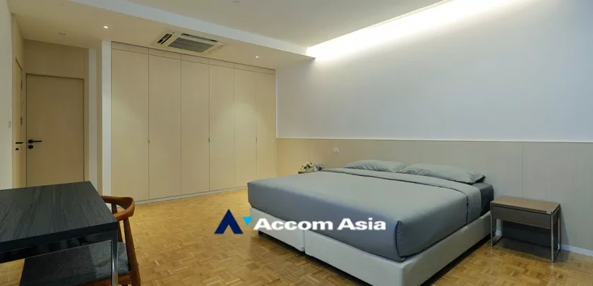 8  3 br Apartment For Rent in Sukhumvit ,Bangkok BTS Phrom Phong at Cosy and perfect for family AA32747
