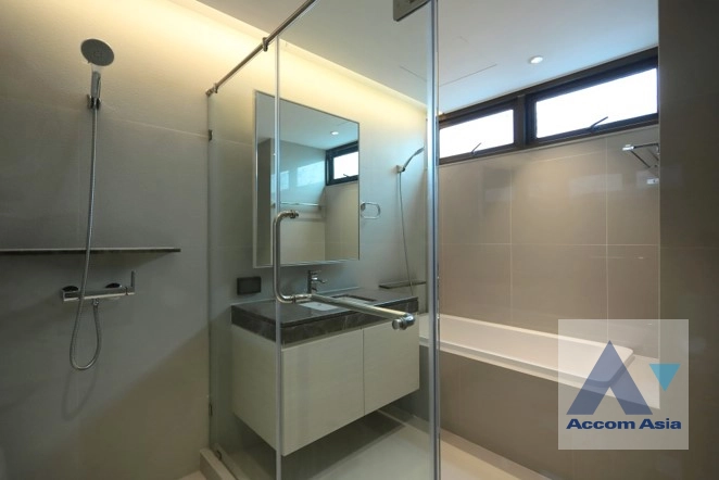 11  3 br Apartment For Rent in Sukhumvit ,Bangkok BTS Phrom Phong at High-Rise Serviced Apartment Near The Em District AA32747