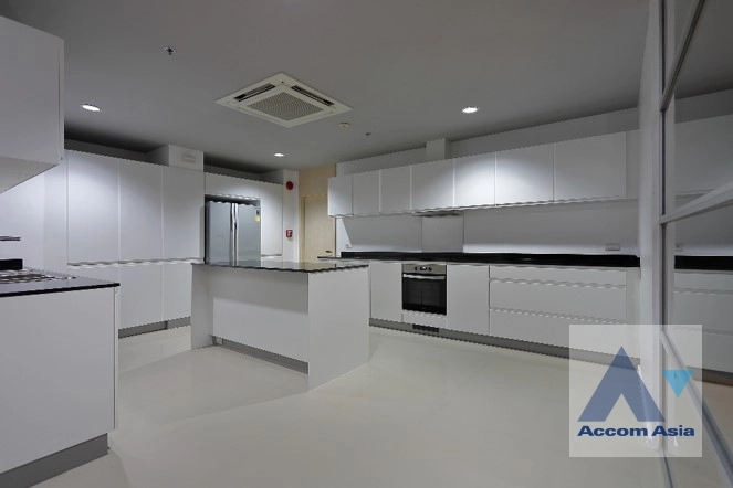 6  3 br Apartment For Rent in Sukhumvit ,Bangkok BTS Phrom Phong at High-Rise Serviced Apartment Near The Em District AA32747
