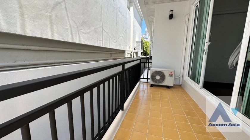 19  5 br House For Sale in Sukhumvit ,Bangkok BTS Ekkamai - BTS Phra khanong AA32755