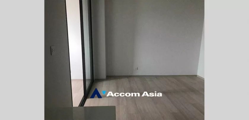 Life One Wireless Condominium  1 Bedroom for Sale BTS Ploenchit in Ploenchit Bangkok