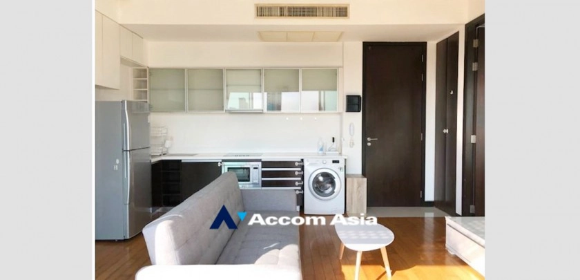 5  2 br Condominium For Sale in Sathorn ,Bangkok BRT Thanon Chan at The Lofts Yennakart AA32764