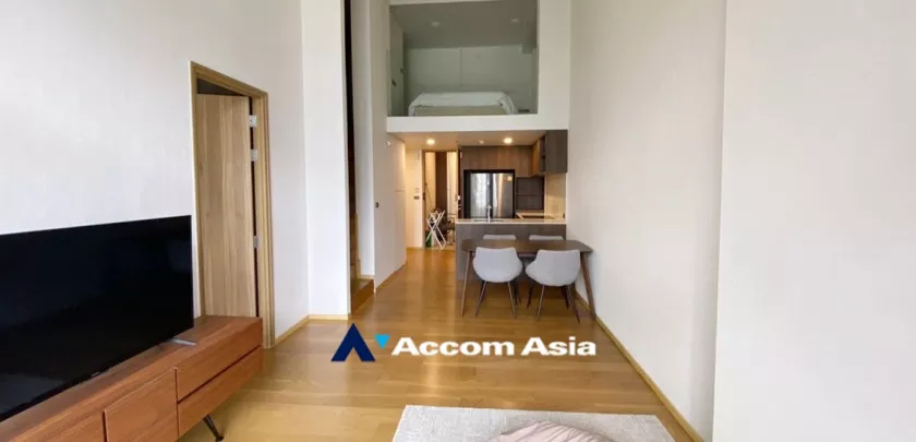 Double High Ceiling, Duplex Condo |  2 Bedrooms  Condominium For Rent in Sukhumvit, Bangkok  near BTS Phrom Phong - MRT Sukhumvit (AA32772)