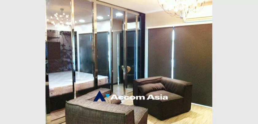  1 Bedroom  Condominium For Rent & Sale in Ploenchit, Bangkok  near BTS Ploenchit (AA32775)