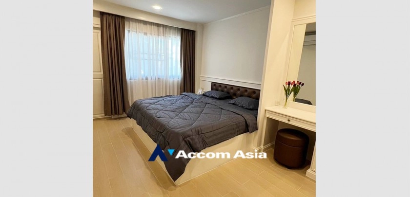 5  3 br Apartment For Rent in Sukhumvit ,Bangkok BTS Phrom Phong at Low-rise apartment, Walk 400m to BTS AA32776