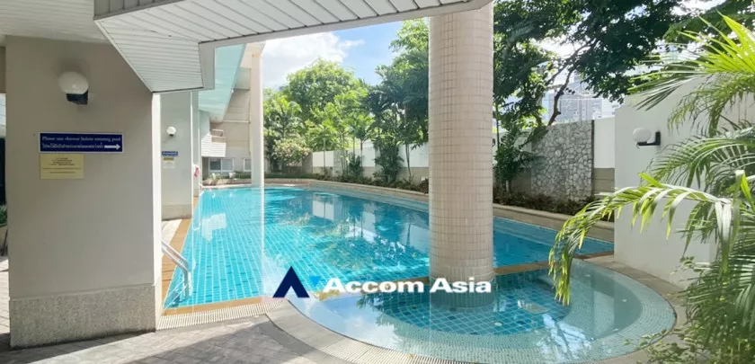 6  2 br Condominium For Sale in Ploenchit ,Bangkok BTS Ploenchit at Baan Ploenchit AA32791