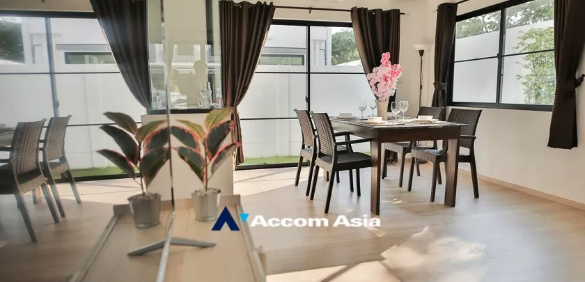 unit 3 Bedrooms  Townhouse For Rent & Sale in Samutprakan, Samutprakan  (AA32807)