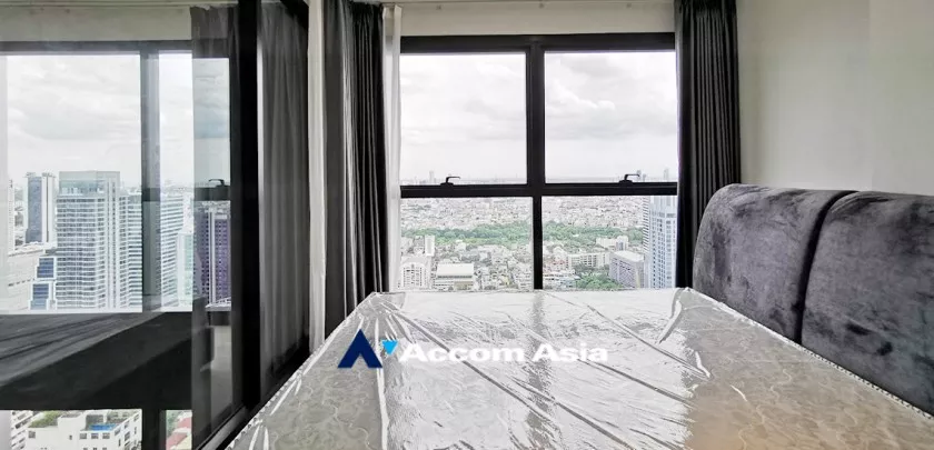 5  2 br Condominium For Rent in Silom ,Bangkok BTS Surasak at The Lofts Silom AA32823