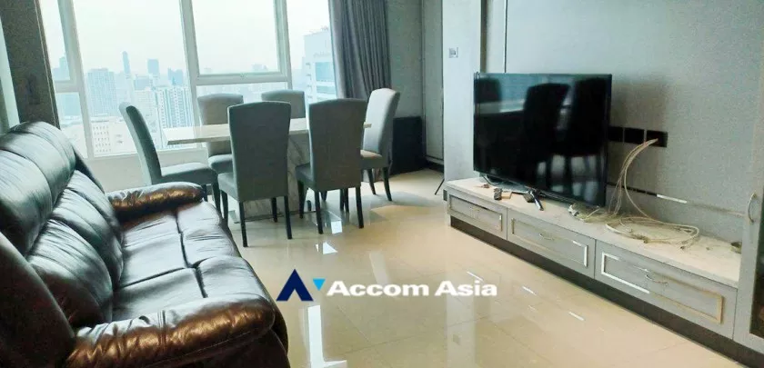  2 Bedrooms  Condominium For Sale in Sukhumvit, Bangkok  near MRT Phetchaburi (AA32825)