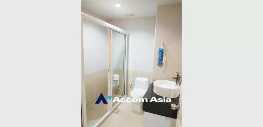 8  2 br Condominium For Sale in Sukhumvit ,Bangkok MRT Phetchaburi at Sukhumvit Living Town AA32826