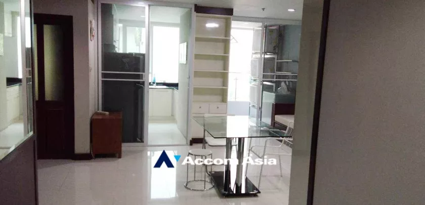 unit 2 Bedrooms  Condominium For Sale in Sukhumvit, Bangkok  near MRT Phetchaburi (AA32827)