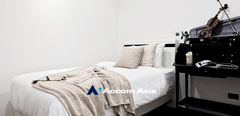 13  4 br Condominium For Rent in Ploenchit ,Bangkok BTS Ploenchit at Athenee Residence AA32830