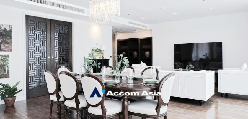 unit 4 Bedrooms  Condominium For Rent in Ploenchit, Bangkok  near BTS Ploenchit (AA32830)