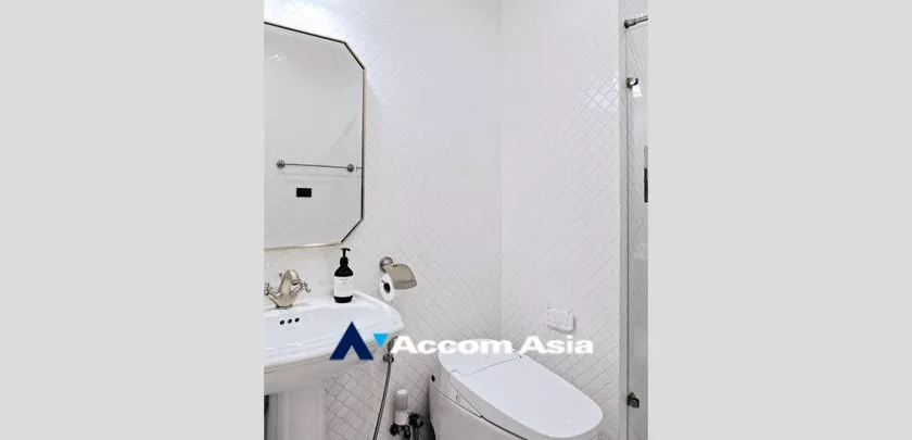 18  4 br Condominium For Rent in Ploenchit ,Bangkok BTS Ploenchit at Athenee Residence AA32830
