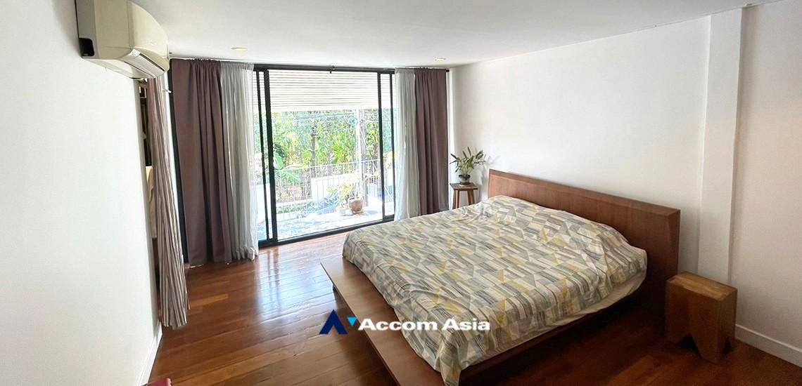 11  3 br House For Sale in Sukhumvit ,Bangkok BTS Phra khanong at Safe and local lifestyle Home AA32831