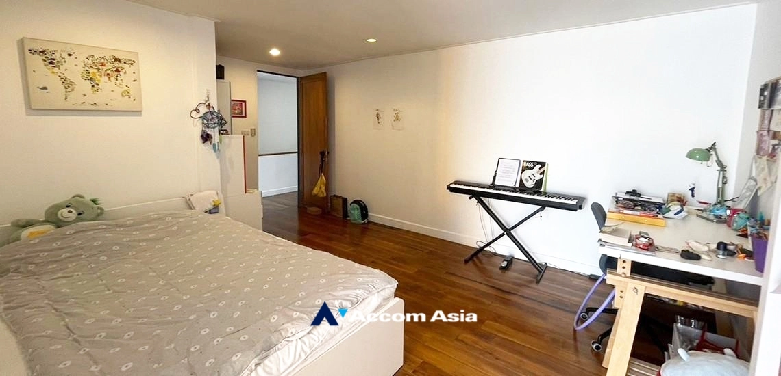 16  3 br House For Sale in Sukhumvit ,Bangkok BTS Phra khanong at Safe and local lifestyle Home AA32831