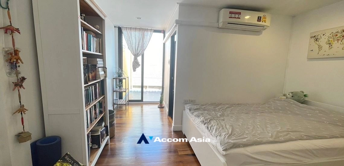 17  3 br House For Sale in Sukhumvit ,Bangkok BTS Phra khanong at Safe and local lifestyle Home AA32831