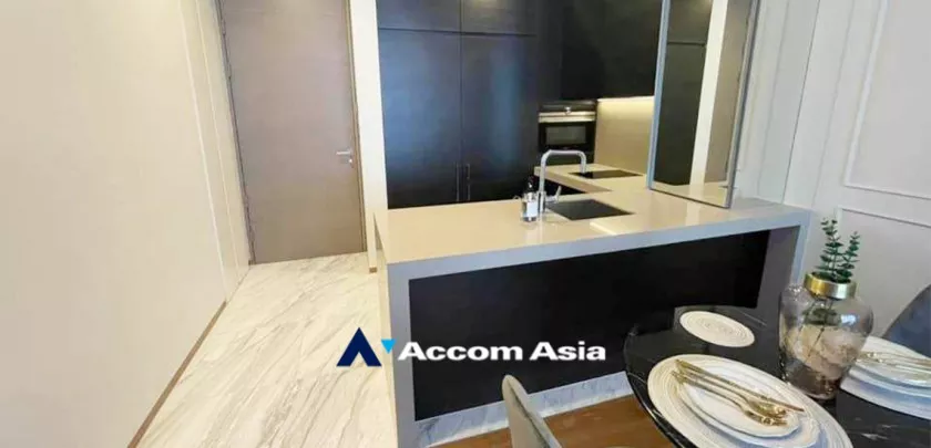 unit 1 Bedroom  Condominium For Rent in Silom, Bangkok  near BTS Sala Daeng (AA32832)