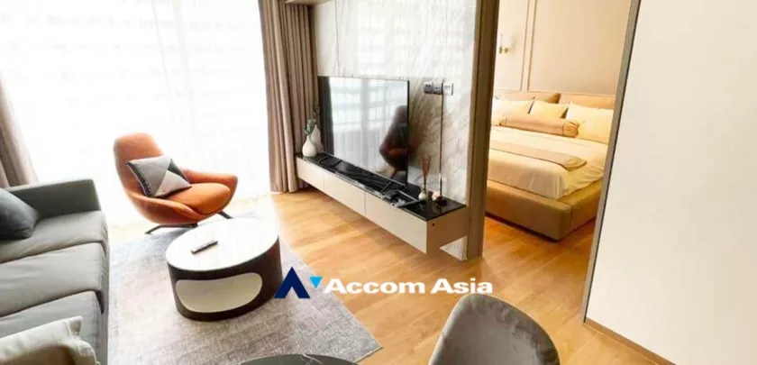  1 Bedroom  Condominium For Rent in Silom, Bangkok  near MRT Lumphini (AA32832)