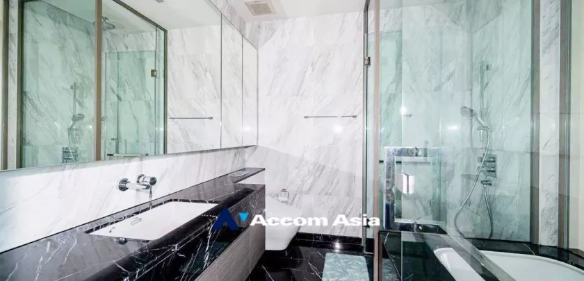 8  1 br Condominium For Sale in Silom ,Bangkok BTS Sala Daeng at Saladaeng One Condominium AA32834