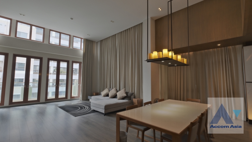  The Crest Ruamrudee Condominium  3 Bedroom for Rent BTS Ploenchit in Ploenchit Bangkok