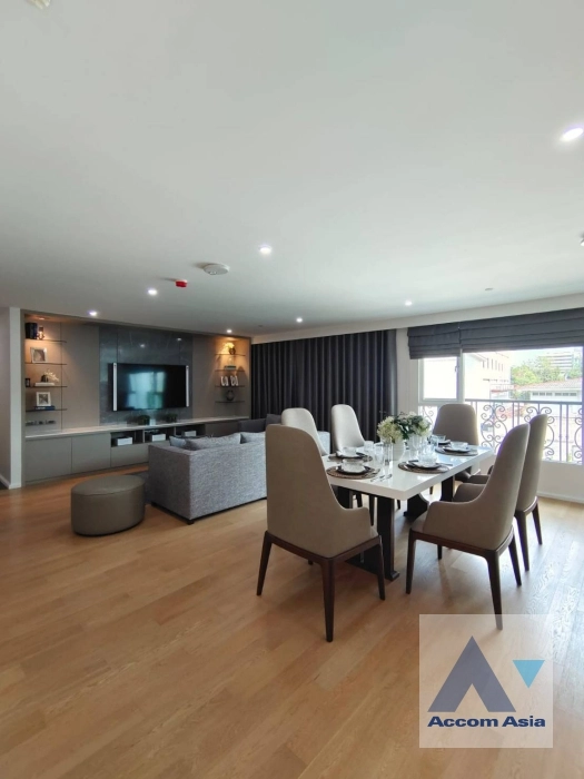 5  3 br Apartment For Rent in Sukhumvit ,Bangkok BTS Ekkamai at New Modern Classic Apartment, Near Main Street AA32849