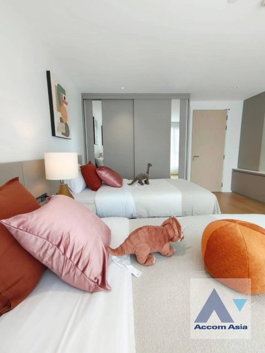 15  3 br Apartment For Rent in Sukhumvit ,Bangkok BTS Ekkamai at New Modern Classic Apartment, Near Main Street AA32849