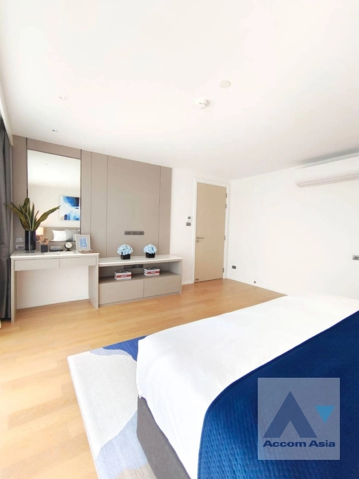 20  3 br Apartment For Rent in Sukhumvit ,Bangkok BTS Ekkamai at New Modern Classic Apartment, Near Main Street AA32849