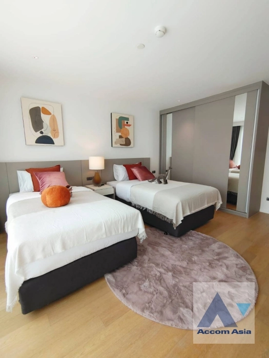 17  3 br Apartment For Rent in Sukhumvit ,Bangkok BTS Ekkamai at New Modern Classic Apartment, Near Main Street AA32849