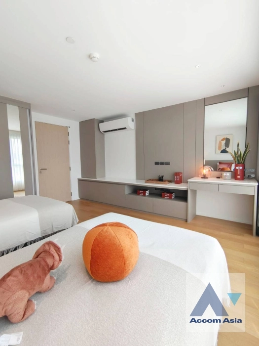 16  3 br Apartment For Rent in Sukhumvit ,Bangkok BTS Ekkamai at New Modern Classic Apartment, Near Main Street AA32849