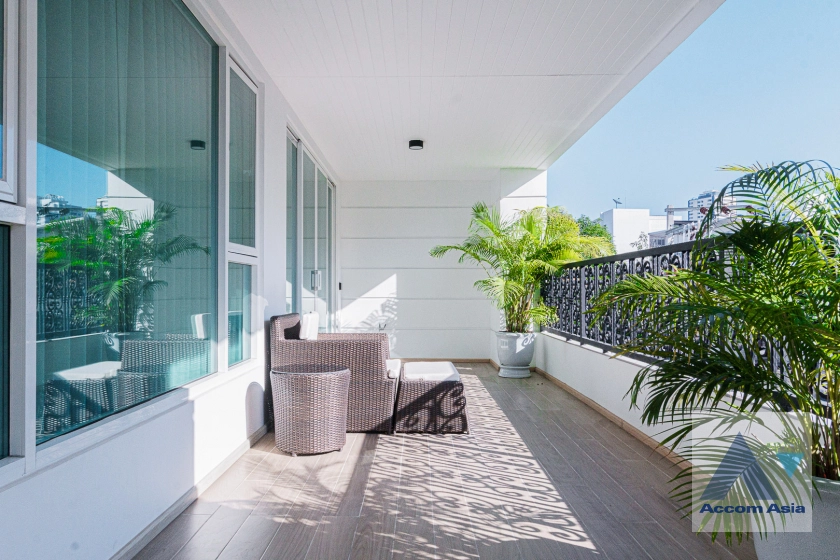 17  2 br Apartment For Rent in Sukhumvit ,Bangkok BTS Ekkamai at New Modern Classic Apartment, Near Main Street AA32854